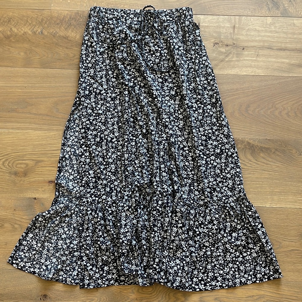 SHEIN Black and White Maxi Skirt size small